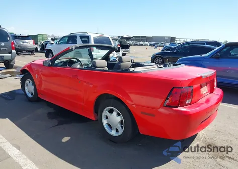 2000 Ford Mustang из США, поврежденный, VIN 1FAFP4449YF258607